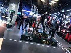 -李宁(苏州中心店)