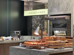 -上海虹桥祥源希尔顿酒店