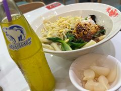 -秦香陕西食府(华贸天地店)