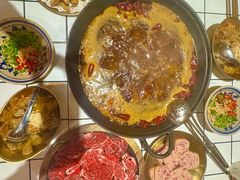 -旧街市鲜货老火锅(大光路店)