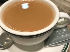 驰名丝袜奶茶-茶港·点心·啫啫煲(范湖万达广场店)