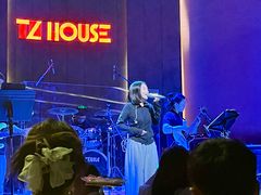 -TZ House音乐现场(来福士中心店)