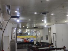 -牛一嘴·兰州牛肉面·大盘鸡(财富中心店)