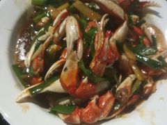 姜葱炒蟹钳-马路牙子地桌烤肉(工体店)