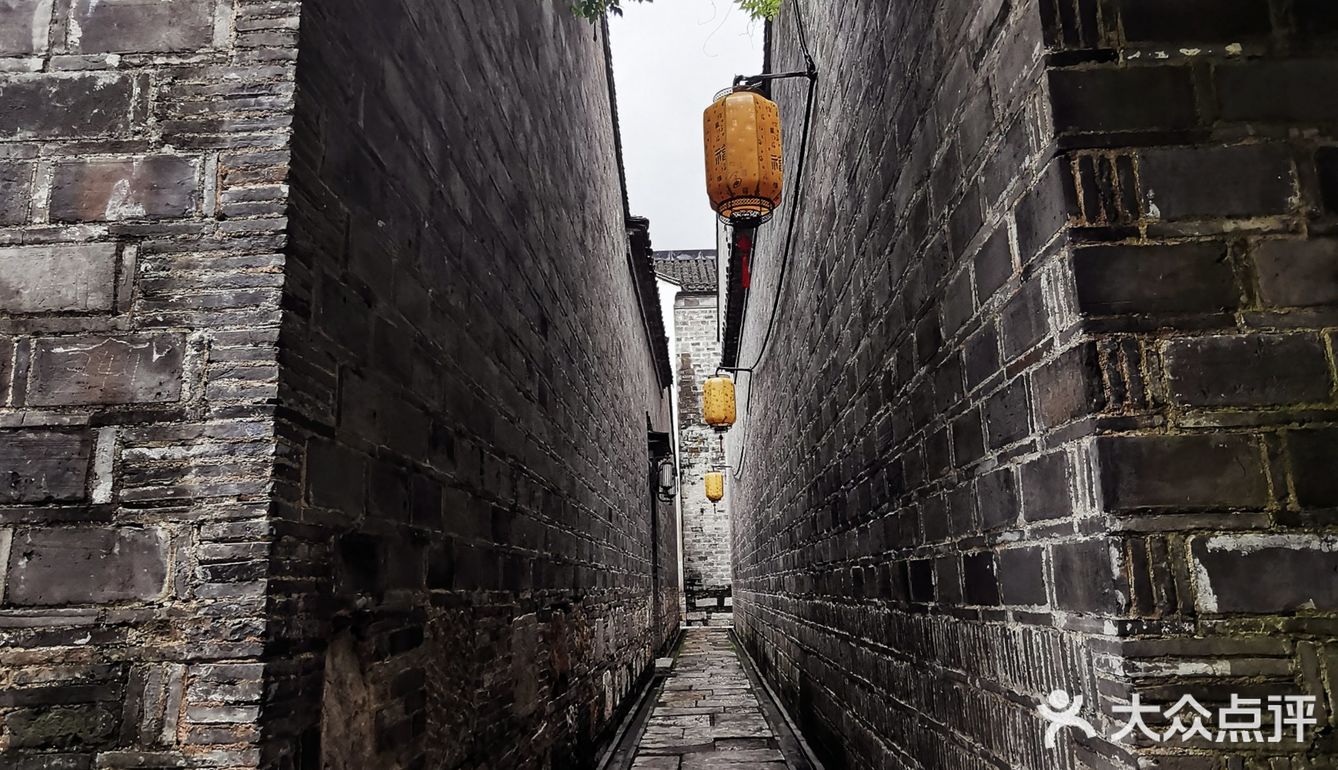 在这样的咖啡馆里感受着古今中外