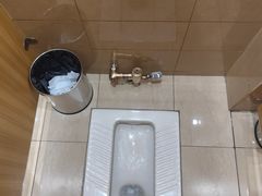 -王府井百货熙地港店