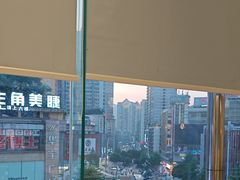 -龙聚德北京烤鸭(沙坪坝华宇A馆店)