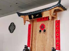 -冰冰龙虾·江湖菜·花园江景餐厅