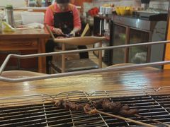 -哈尔滨小酒馆·鲜肉现穿自助烧烤(康新花园店)