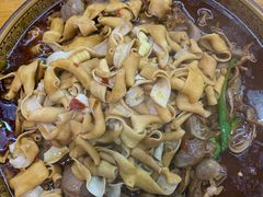 -一品红烧鸭特色川菜(三岔湖店)