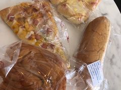 -顶东面包花园·生日蛋糕(世博店)