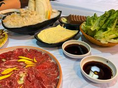 -鲜入围煮花胶鸡海鲜火锅