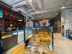 面包甜点陈列柜-熊叔熊婶面包房(团结湖店)