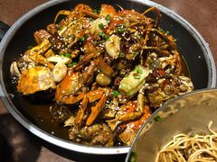 油闷大闸蟹-一棠龙虾•王牌虾球(光谷天地店)