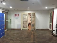 -虹桥河滨花园会所游泳馆