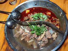 -大众跷脚牛肉馆·非遗传承单位(峨眉山店)