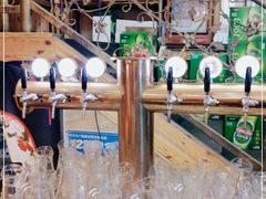 -老东镇啤酒屋海鲜加工·蒸汽海鲜·海鲜烧烤(台东店)