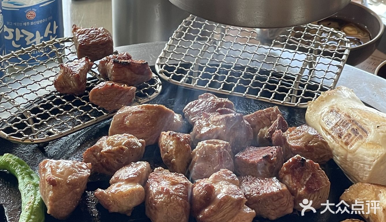 济州岛机场附近黑猪肉真好吃！