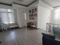 -三河市薇拉风情婚纱摄影店