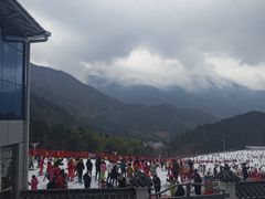 -大别山南武当滑雪场