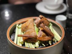 盐焗香茅乳鸽-小运河·公馆(国贸店)
