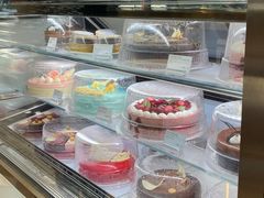 面包甜点陈列柜-哈根达斯(武汉天地店)