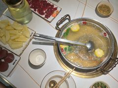 -牛人日志·鲜牛肉骨汤火锅(万科里瑧店)