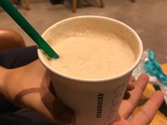 樱花拿铁-星巴克臻选(成都环球乐天店)