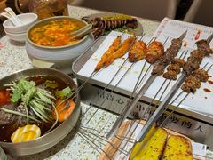 -小董哥烤串·爆汁大油边(故宫店)