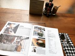 -ROAST coffee & eatery