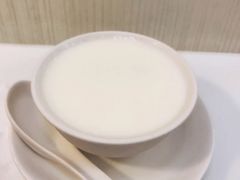 蛋白炖鲜牛奶-澳洲牛奶公司(佐敦店)