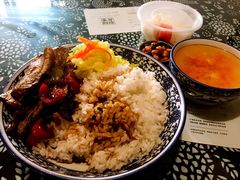 -蜗牛小馆醉乡民谣云南菜(惠新西里店)