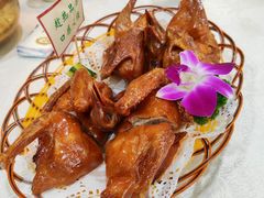 中山石岐冰皮乳鸽-津津菜馆(绝没分店)