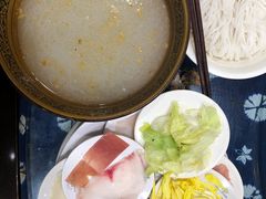 -桥香园云南过桥米线(金马碧鸡店)