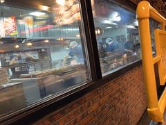 -管氏翅吧(中关村店)