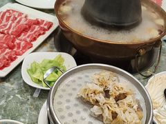 -楼外楼大刀肉传统火锅(西安大路店)