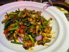 骒马烧鳝鱼-早酒肖汉老味拌面