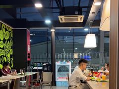 -麦当劳(深圳北站高铁店)