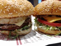 -The Habit Burger Grill 哈比特汉堡(爱琴海店)
