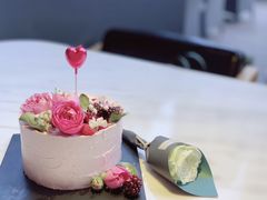 -小苍兰风铃草·礼物蛋糕(沈阳店)