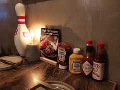 -HIGH FIVE哈福手工汉堡(桂林路店)