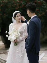 -Lady  Jane高端婚纱礼服馆