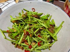 藜蒿炒腊味丝-农耕记·湖南土菜(halo广场店)