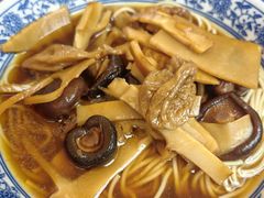-西园寺素食(西园弄戒幢律寺店)