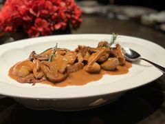 鲍鱼烧芋头-海派悦庭·海胆烧麦·新融合菜(凯德广场店)