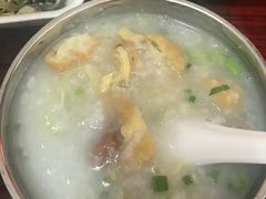 -陈老添美食店(宝华路店)
