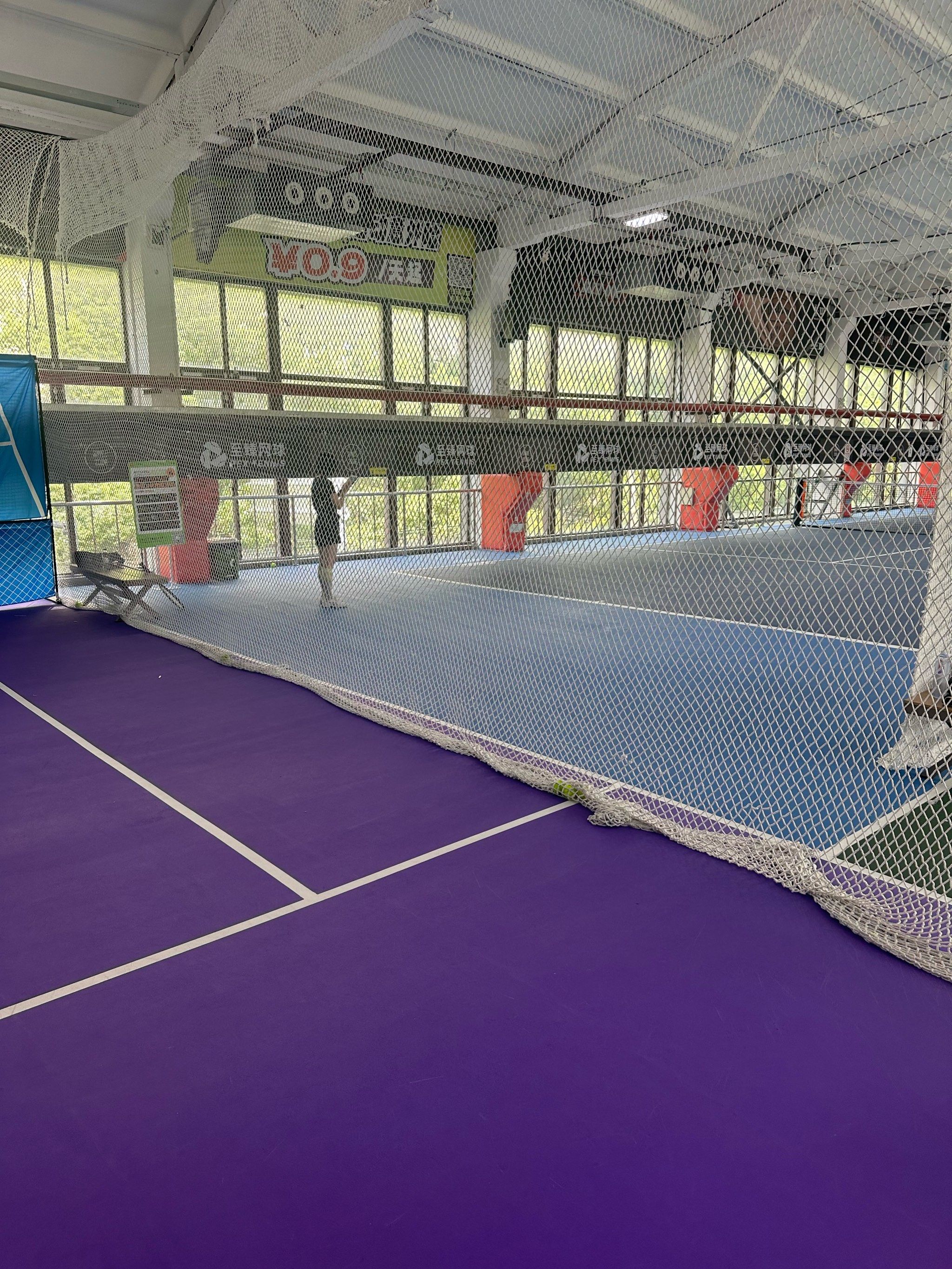 室内网球新体验,凉爽舒适,服务超棒