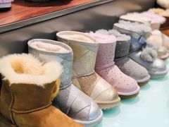 -UGG(燕莎奥特莱斯购物中心店)
