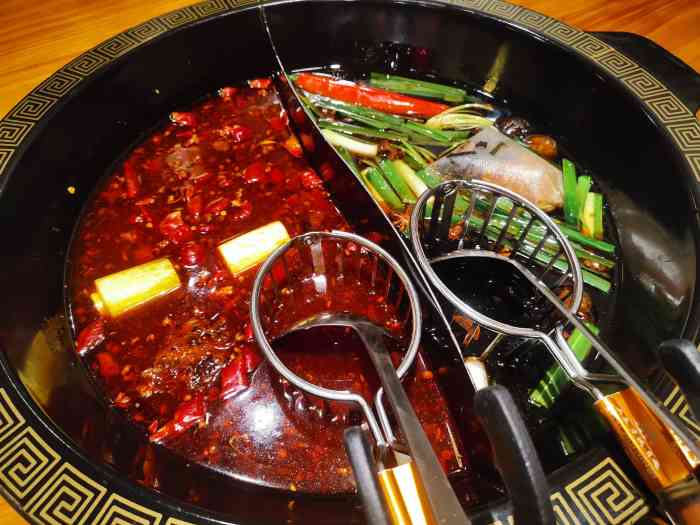 围炉夜话(科新路店)-"天气转凉了,吃火锅是个不错的选择.如果你.