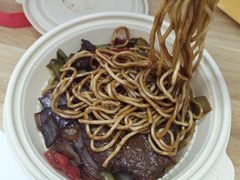 -碗里捞川渝特色面(沙河玖耀里店)